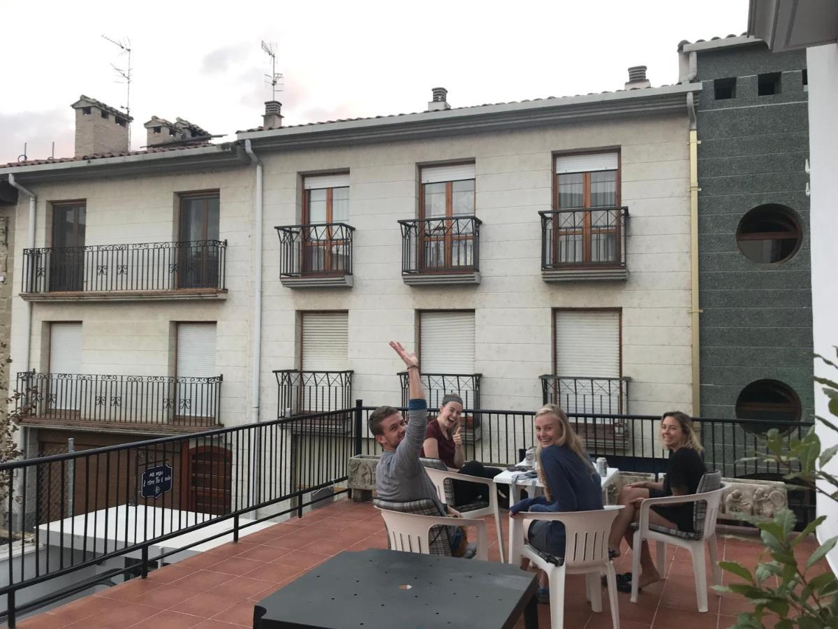 Albergue Estrella Guia ปวนเต ลา เรย์นา ภายนอก รูปภาพ