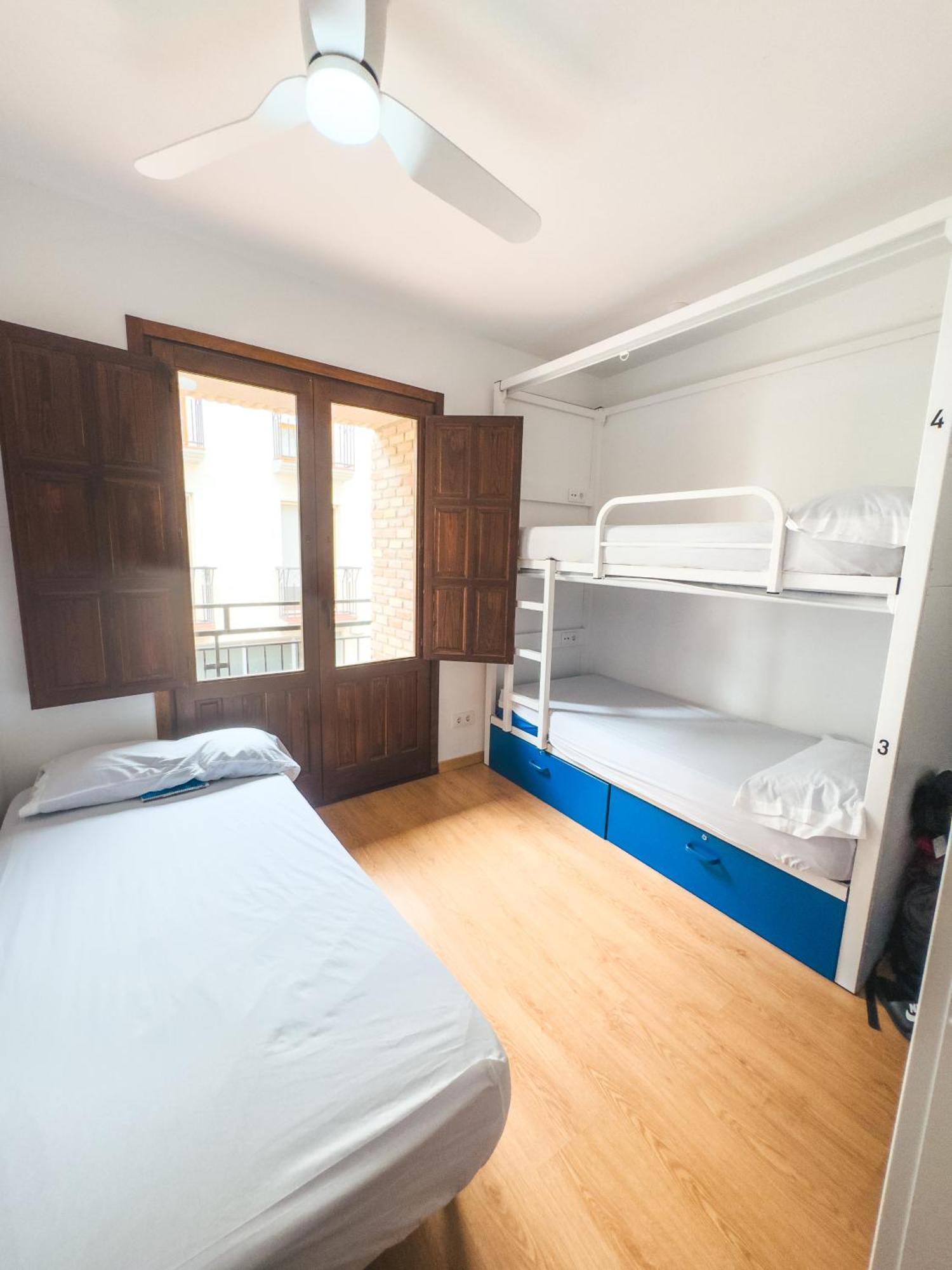 Albergue Estrella Guia ปวนเต ลา เรย์นา ภายนอก รูปภาพ