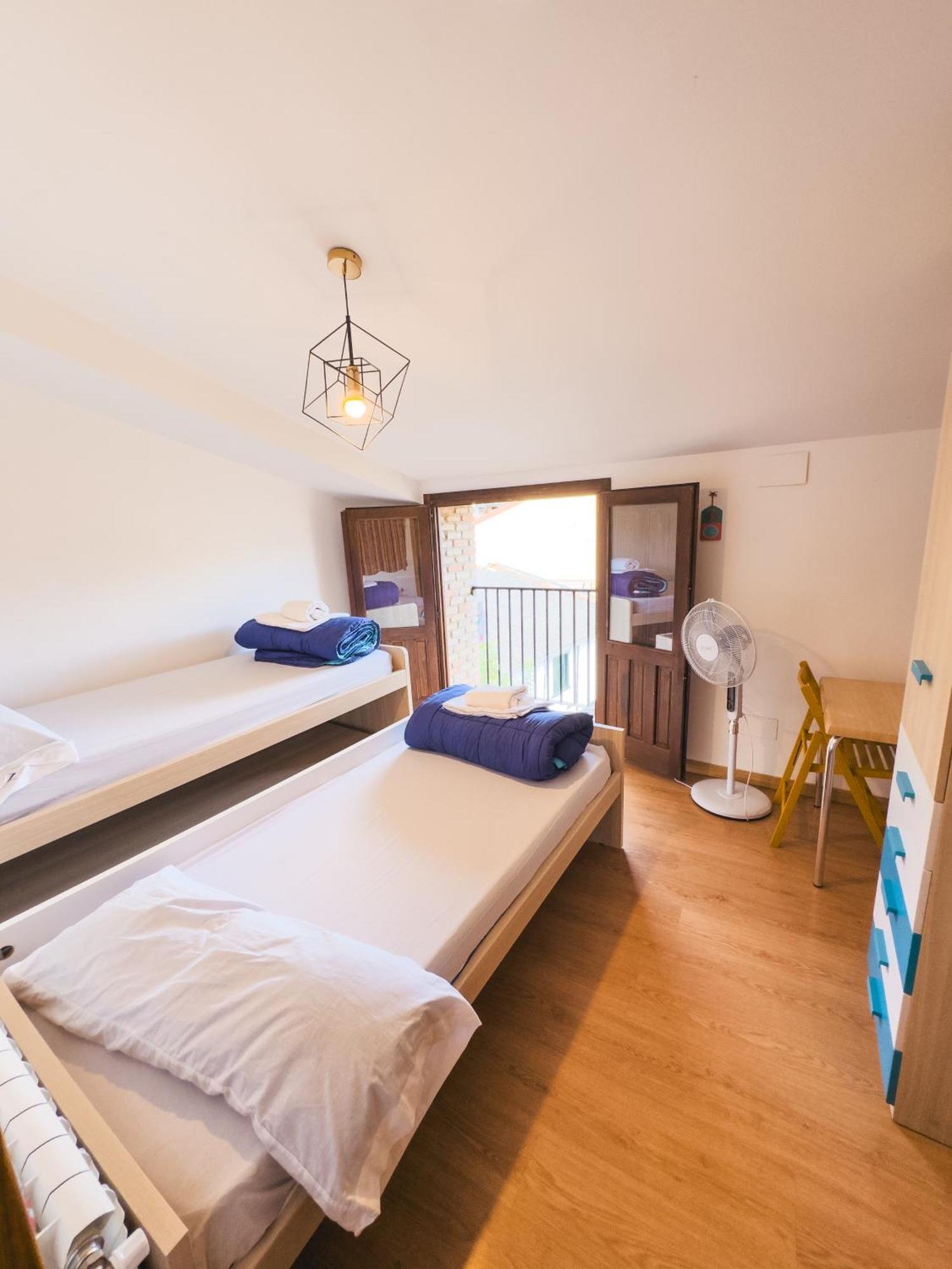 Albergue Estrella Guia ปวนเต ลา เรย์นา ภายนอก รูปภาพ