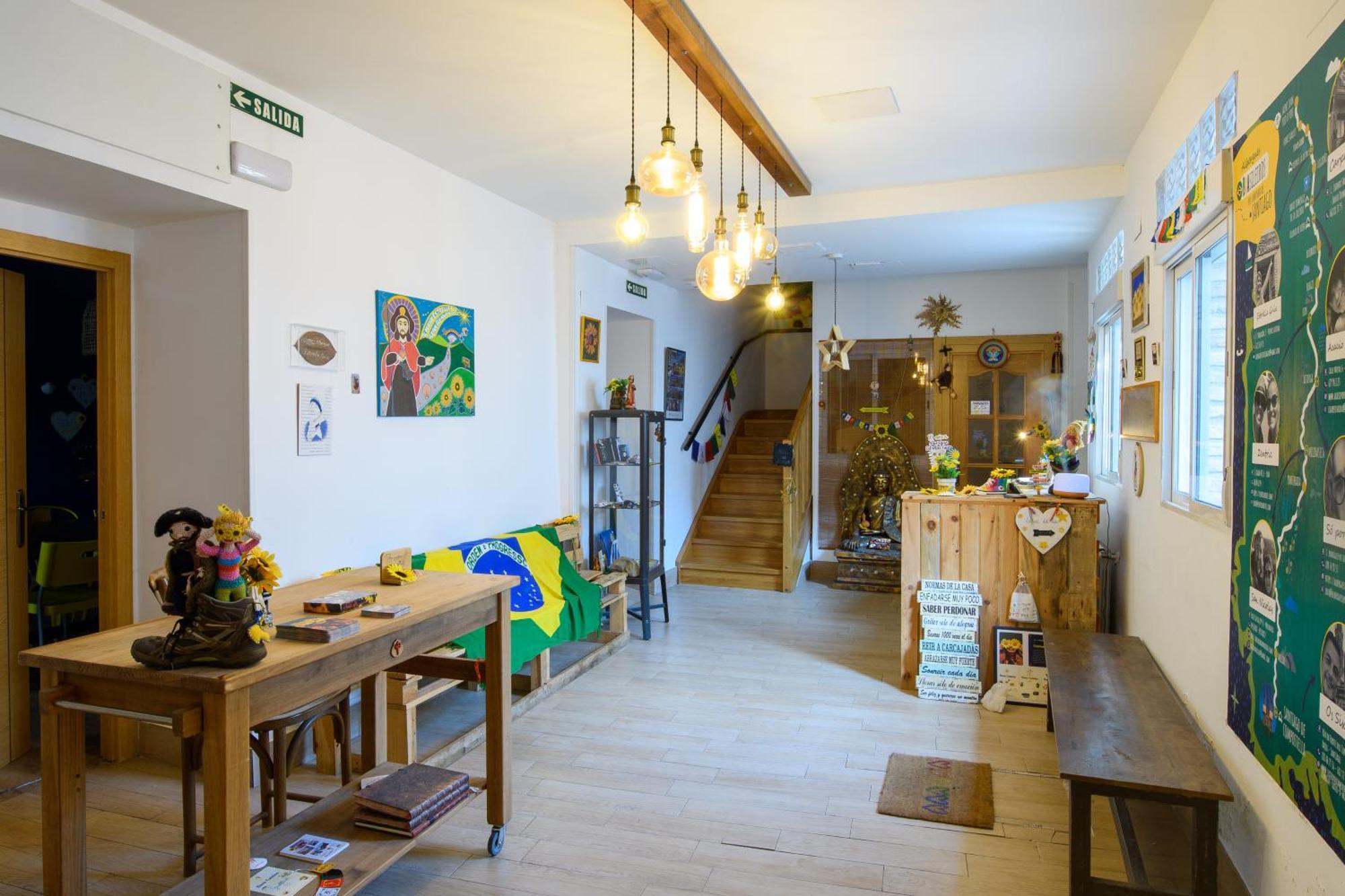 Albergue Estrella Guia ปวนเต ลา เรย์นา ภายนอก รูปภาพ