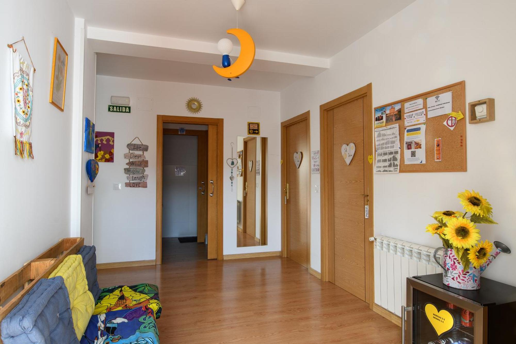 Albergue Estrella Guia ปวนเต ลา เรย์นา ภายนอก รูปภาพ
